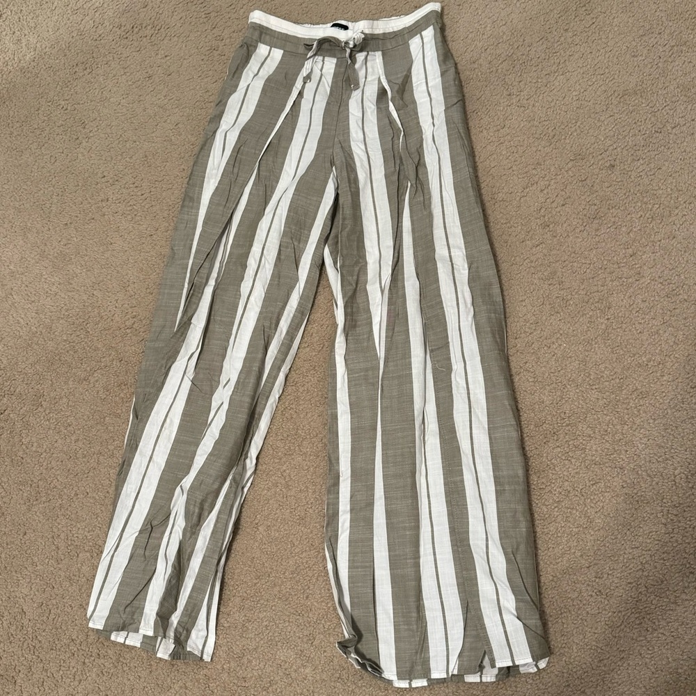 (NWT) Flowy Express Pants with Open Leg